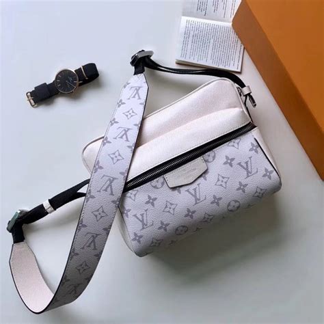 scott messenger louis vuitton|louis vuitton messenger bag white.